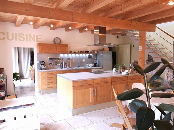 Longère de centre ville 5 pièce(s) 190 m2