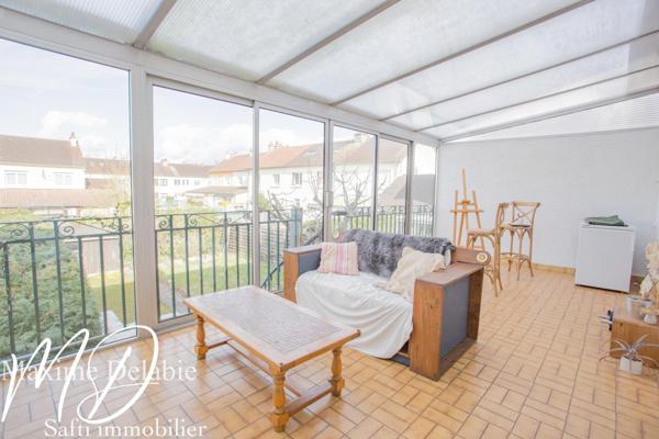 Maison au calme avec 4 chambres, garage et jardin