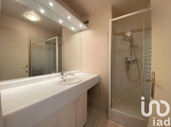 Appartement à vendre 5 pièces 103 m² Courbevoie