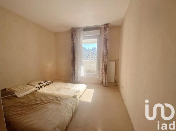 Appartement à vendre 5 pièces 103 m² Courbevoie