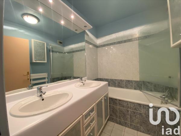 Appartement à vendre 5 pièces 103 m² Courbevoie