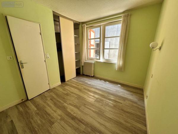 Fonds et/ou murs commerciaux à vendre à Saint-Jacques-des-Blats dans le Cantal (15800), ref : 15046-16