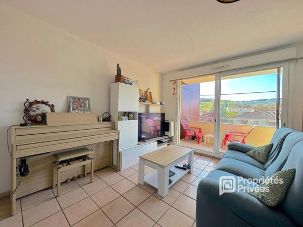 Appartement 2 pièces 46,5m2 avec balcon, garage et parking