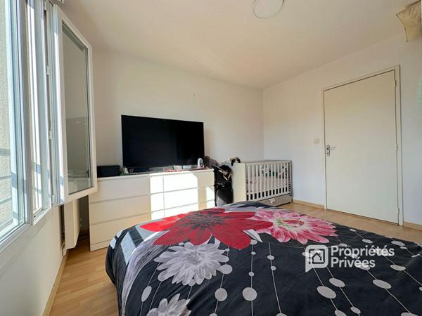 Appartement 2 pièces 46,5m2 avec balcon, garage et parking