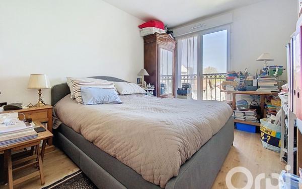 Appartement à vendre    4 pièces • 76,20 m2 Clamart