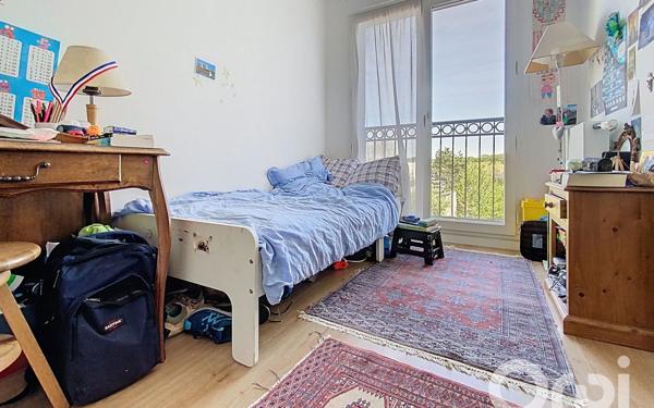 Appartement à vendre    4 pièces • 76,20 m2 Clamart