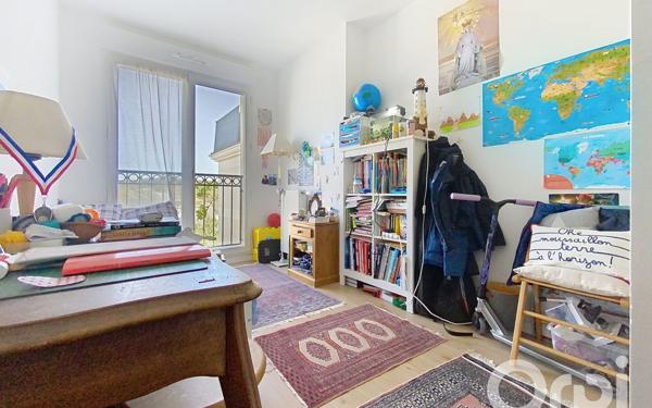 Appartement à vendre    4 pièces • 76,20 m2 Clamart