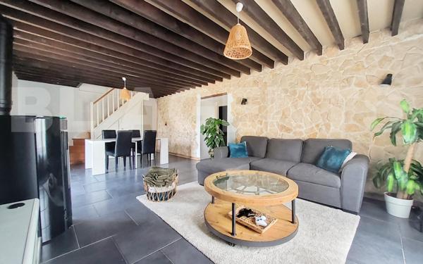 *Charmante Maison Familiale à Mouroux – Proche Commerces, Écoles et Transports*