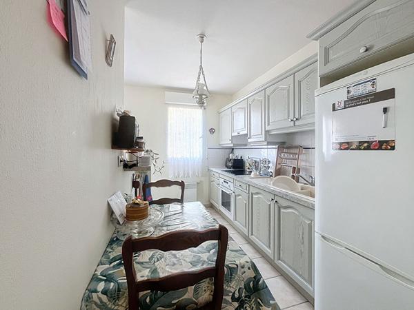 La  Seyne sur Mer Viager occupe sur une tete Appartement  Type 3  de 61 m2