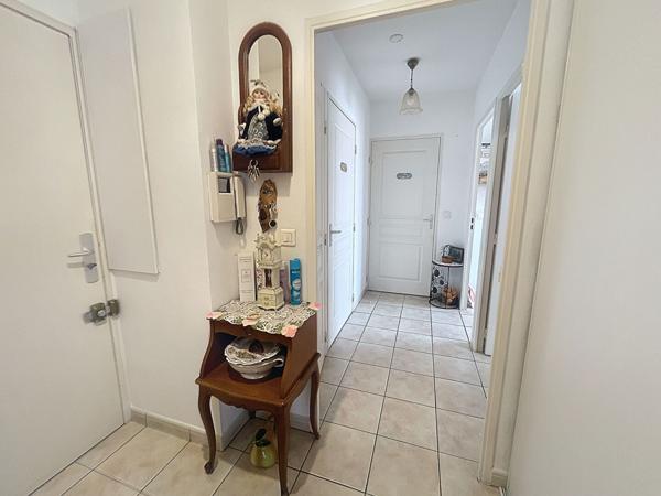 La  Seyne sur Mer Viager occupe sur une tete Appartement  Type 3  de 61 m2