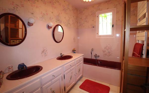 Maison à vendre    4 pièces •  Blausasc