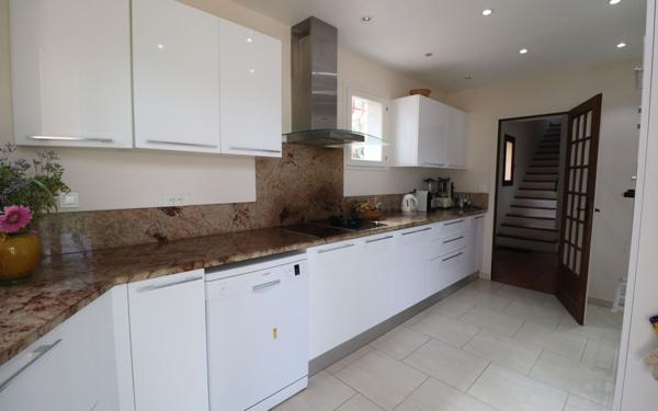 Maison à vendre    4 pièces •  Blausasc