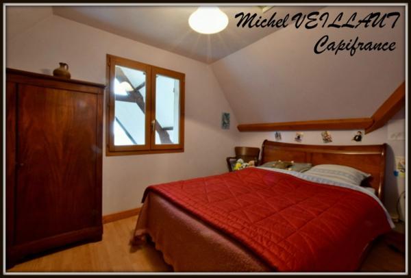 Dpt Allier (03), à vendre TREVOL maison P9 de 193 m² - Terrain de 2 505,00 m²