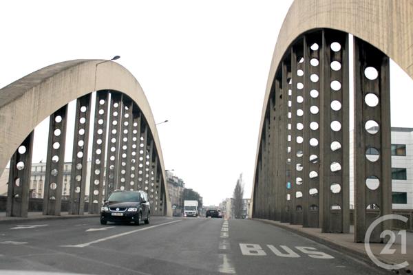 Immeuble à vendre  125 m2 DRANCY - 93