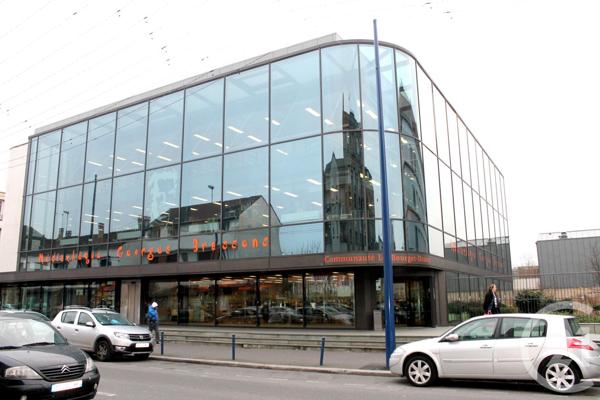 Immeuble à vendre  125 m2 DRANCY - 93