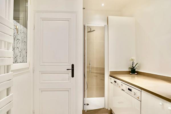 Appartement Paris 7e - SAINT-THOMASD'AQUIN
