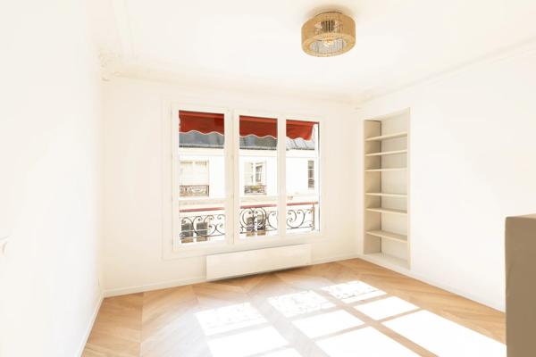 Appartement Paris 9e - BOULEVARD DES BATIGNOLLES