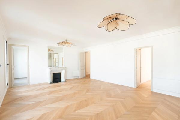 Appartement Paris 9e - BOULEVARD DES BATIGNOLLES