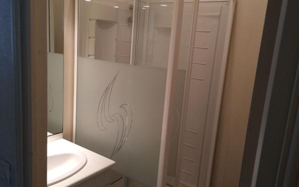 Appartement à vendre    2 pièces • 65 m2 Rochefort