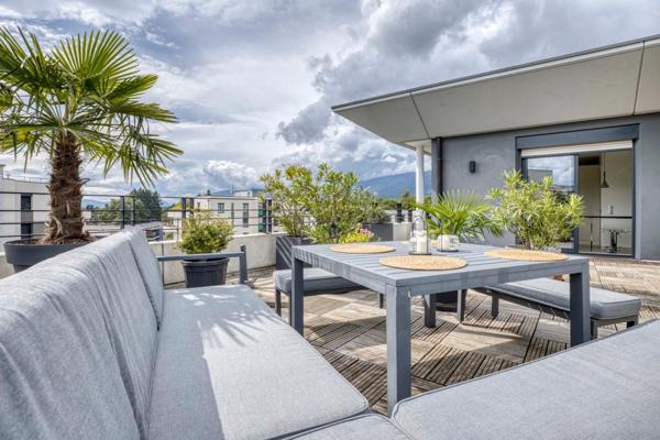 Appartement à vendre 5 pièces SAINT GENIS POUILLY (01)