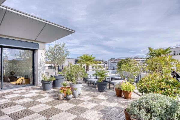 Appartement à vendre 5 pièces SAINT GENIS POUILLY (01)