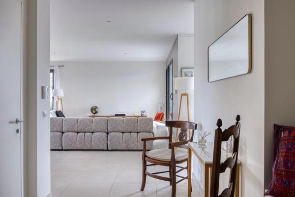 Appartement à vendre 5 pièces SAINT GENIS POUILLY (01)