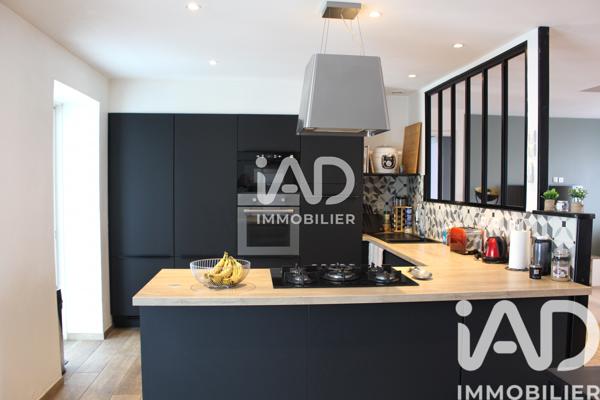 Maison à vendre 6 pièces 101 m² Cossé-le-Vivien