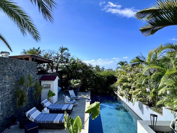 VILLA D'EXCEPTION SUR LES HAUTEURS DE ST PAUL