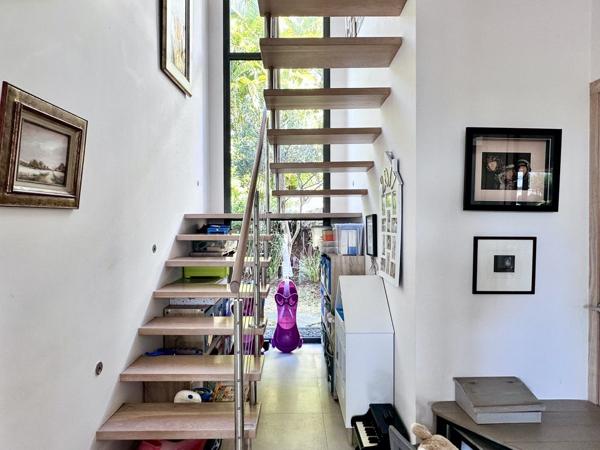VILLA D'EXCEPTION SUR LES HAUTEURS DE ST PAUL
