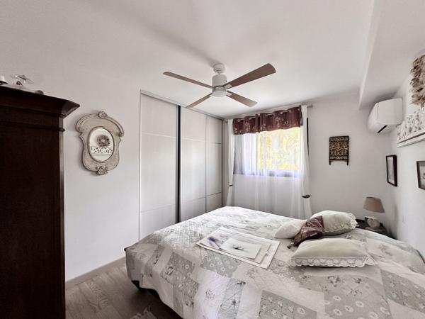 VILLA D'EXCEPTION SUR LES HAUTEURS DE ST PAUL