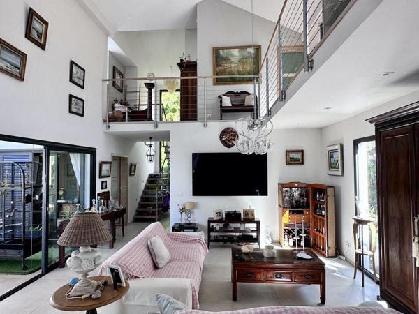 VILLA D'EXCEPTION SUR LES HAUTEURS DE ST PAUL