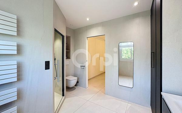 Appartement à vendre    5 pièces • 141,80 m2 Nogent-sur-Marne