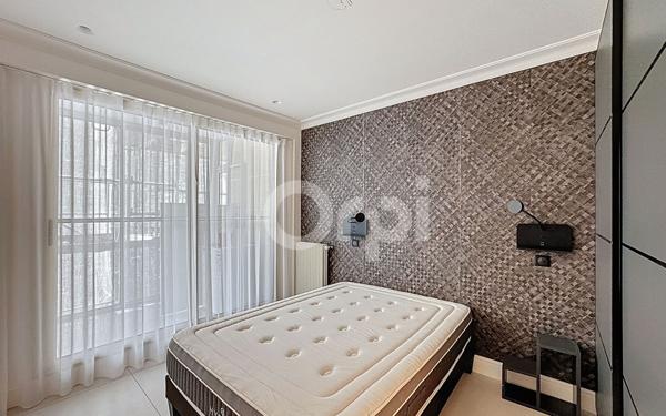 Appartement à vendre    5 pièces • 141,80 m2 Nogent-sur-Marne