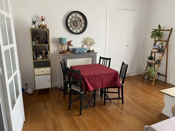Appartement à vendre |  Barbezieux-Saint-Hilaire |  4 pièces | 104 m²