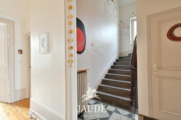 Duplex de caractère 236 m² – Dernier étage – Calme et écrin de verdure à 2 pas de Jaude à Chamalières Détails des diagnostics énergétiques