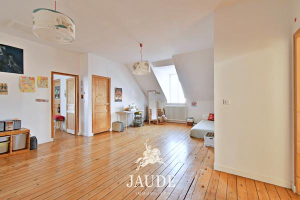 Duplex de caractère 236 m² – Dernier étage – Calme et écrin de verdure à 2 pas de Jaude à Chamalières Détails des diagnostics énergétiques