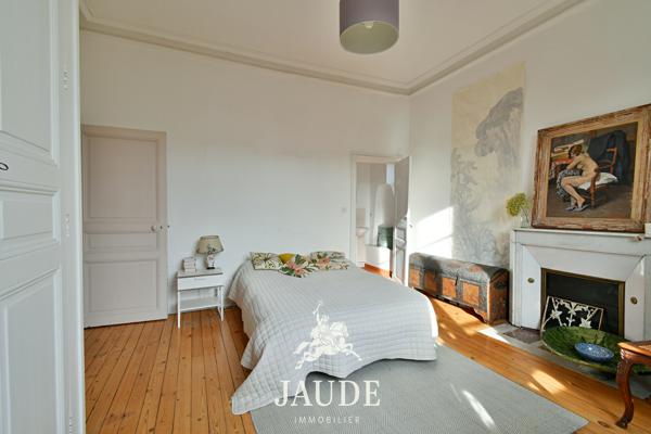 Duplex de caractère 236 m² – Dernier étage – Calme et écrin de verdure à 2 pas de Jaude à Chamalières Détails des diagnostics énergétiques