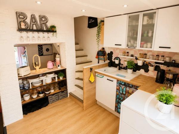 Maison à vendre  3 pièces - 36 m 2   COGOLIN  - 83