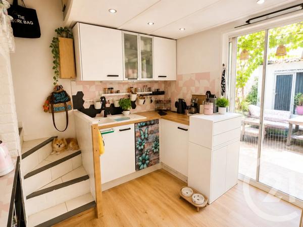 Maison à vendre  3 pièces - 36 m 2   COGOLIN  - 83
