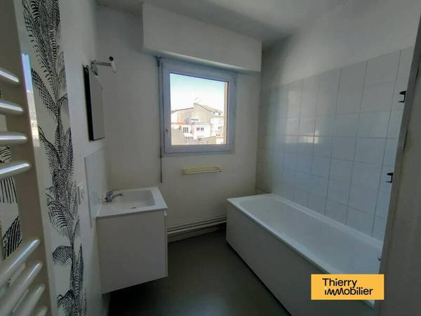 Appartement 3 pièces                                        - 44300 Nantes - Jardin des plantes Réf : 129421