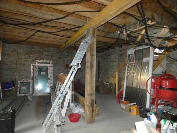 LOQUEFFRET- Maison à finir de rénover, au bourg