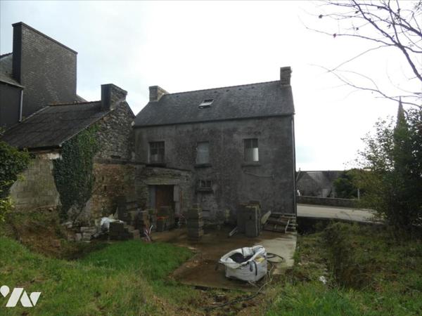 LOQUEFFRET- Maison à finir de rénover, au bourg