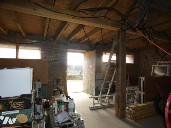 LOQUEFFRET- Maison à finir de rénover, au bourg