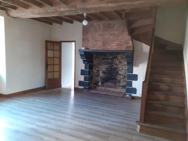 Maison à louer à Vitré en Ille-et-Vilaine (35500), ref : 10041   
Bd des Rochers - rocade