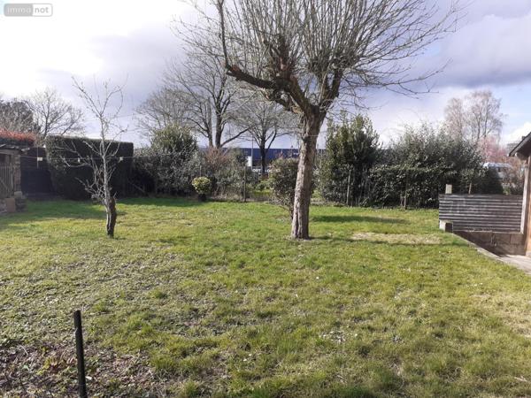 Maison à louer à Vitré en Ille-et-Vilaine (35500), ref : 10041   
Bd des Rochers - rocade