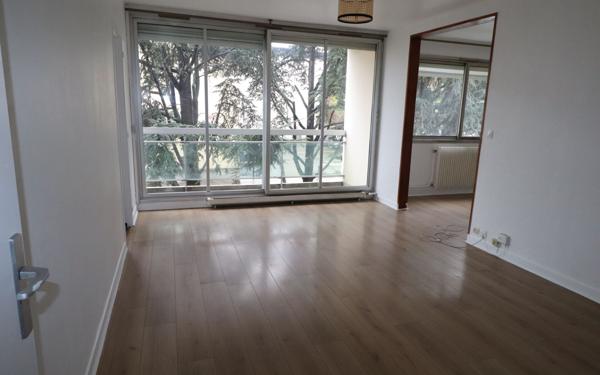 Appartement à louer    3 pièces • 54,80 m2 Reims