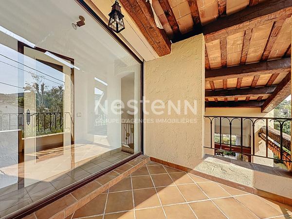 MANDELIEU : Maison d'architecte 5P LUMINEUSE, au calme