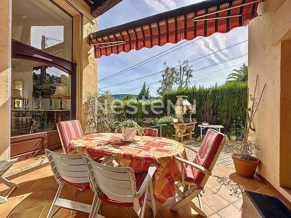 MANDELIEU : Maison d'architecte 5P LUMINEUSE, au calme