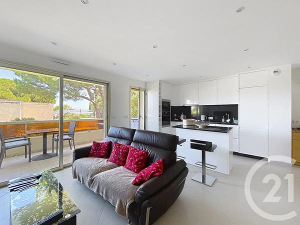 Appartement F2 à vendre  2 pièces - 51 m 2   ANTIBES  - 06