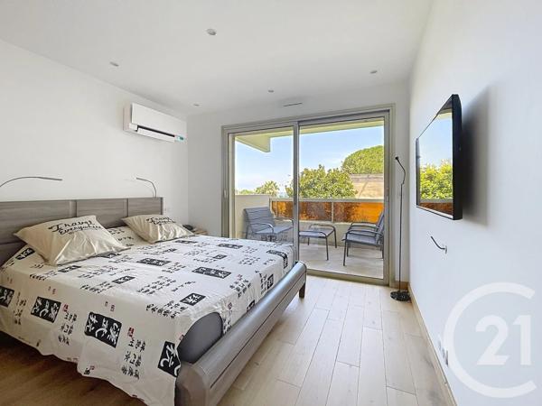 Appartement F2 à vendre  2 pièces - 51 m 2   ANTIBES  - 06